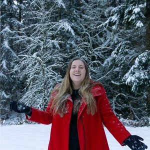 Meet your Posher, Caroline